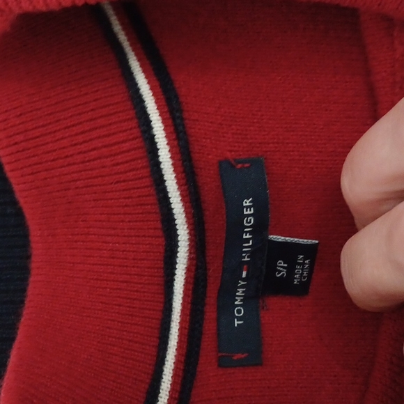 ❤ LIKE NEW Tommy Hilfiger sweater dress in a size small 💙 - Picture 10 of 11